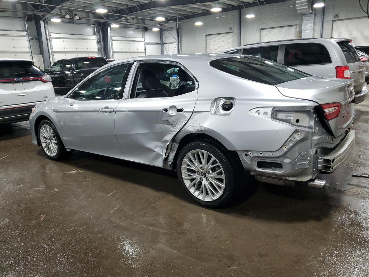 2018 Toyota Camry VIN 4T1B21HK4JU502790 Copart auction photo, rear end / side damage thumbnail 2