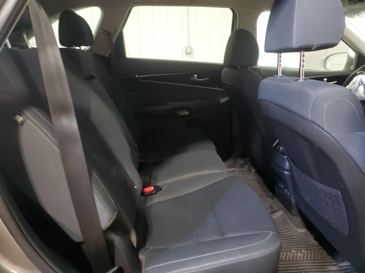 2019 KIA Sorento VIN 5XYPGDA5XKG440249 Copart auction photo, front end damage thumbnail 11