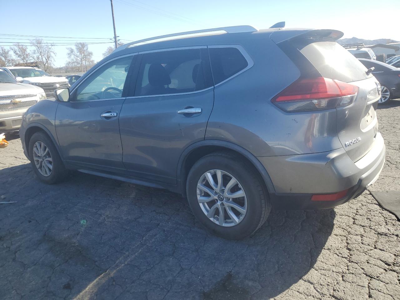 2017 Nissan Rogue VIN JN8AT2MT7HW401571 Copart auction photo, burn damage thumbnail 2