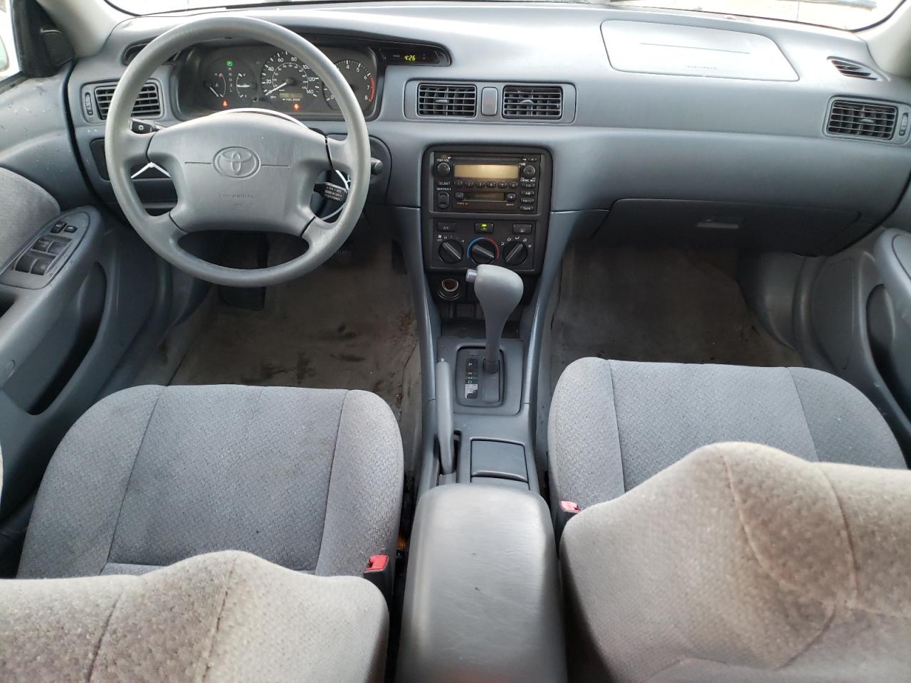 2001 Toyota Camry VIN JT2BG22K110580433 Copart auction photo, front end damage thumbnail 8