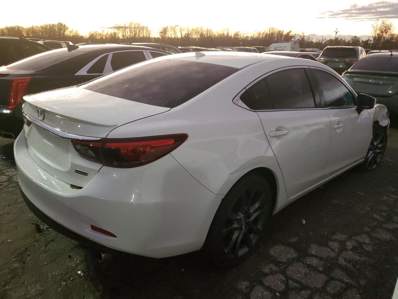 2017 Mazda 6 VIN JM1GL1W51H1110723 Copart auction photo, front end damage thumbnail 3