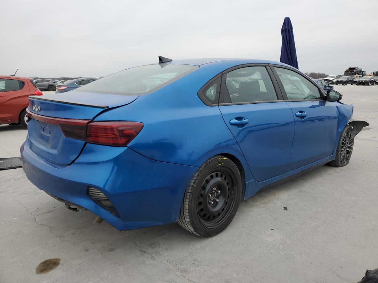 2023 KIA Forte VIN 3KPF54AD6PE571014 Copart auction photo, front end / side damage thumbnail 3