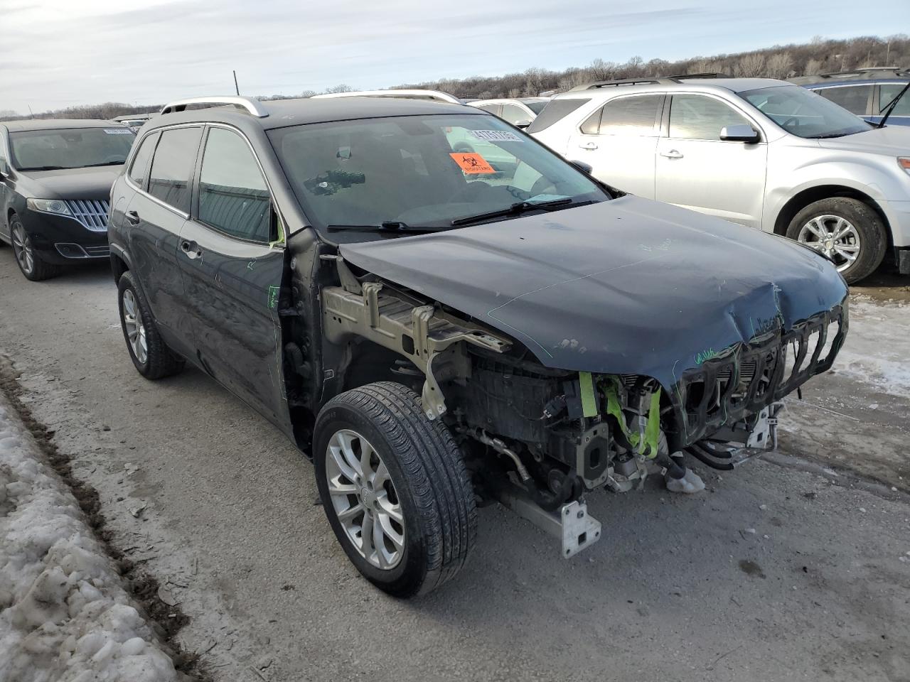 2019 Jeep Grand Cherokee VIN 1C4PJLCB5KD205643 Copart auction photo, front end damage thumbnail 4