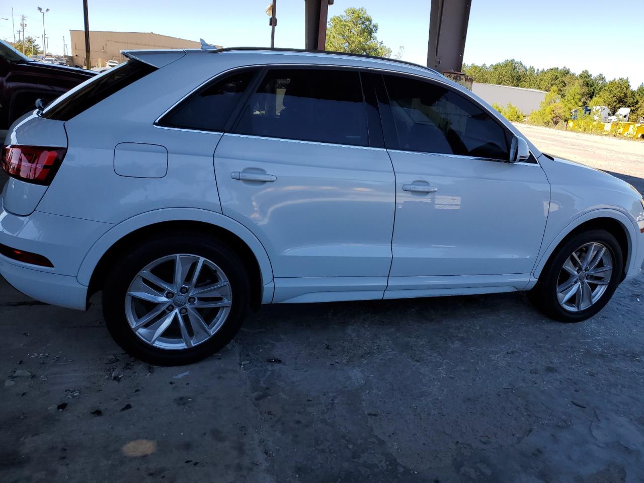2016 Audi Q3 VIN WA1BFCFS6GR007326 Copart auction photo, front end damage thumbnail 3