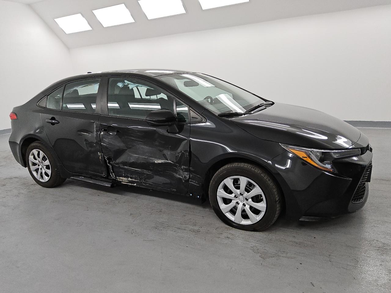 2022 Toyota Corolla VIN 5YFEPMAE6NP302778 Copart auction photo, side damage thumbnail 4
