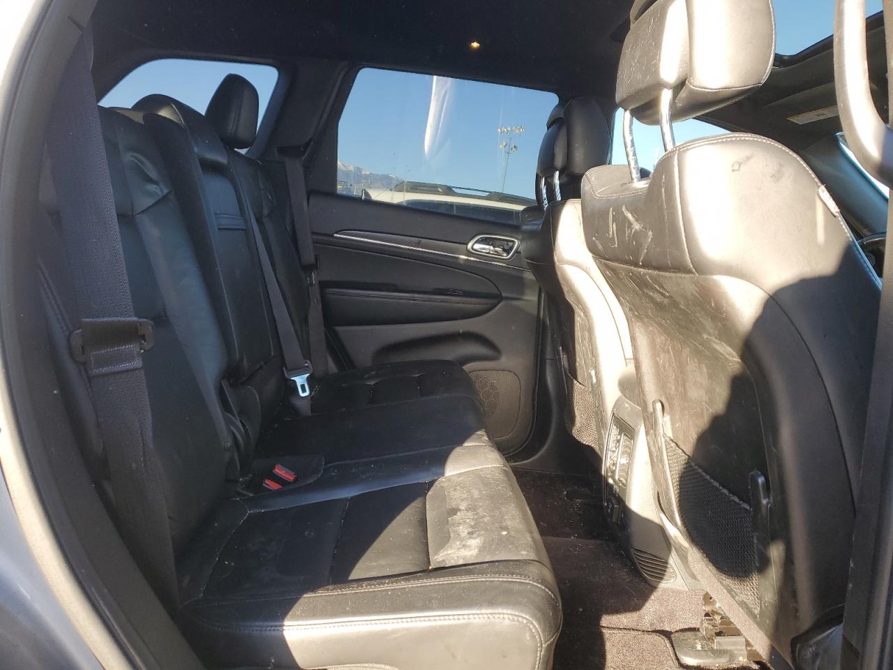 2018 Jeep Grand Cherokee VIN 1C4RJFBGXJC249018 Copart auction photo, rear end / hail damage thumbnail 11