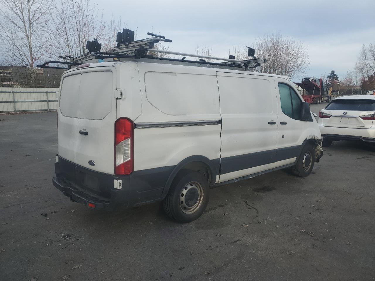 2018 Ford Transit VIN 1FTYR1YM6JKB42218 Copart auction photo, front end damage thumbnail 3