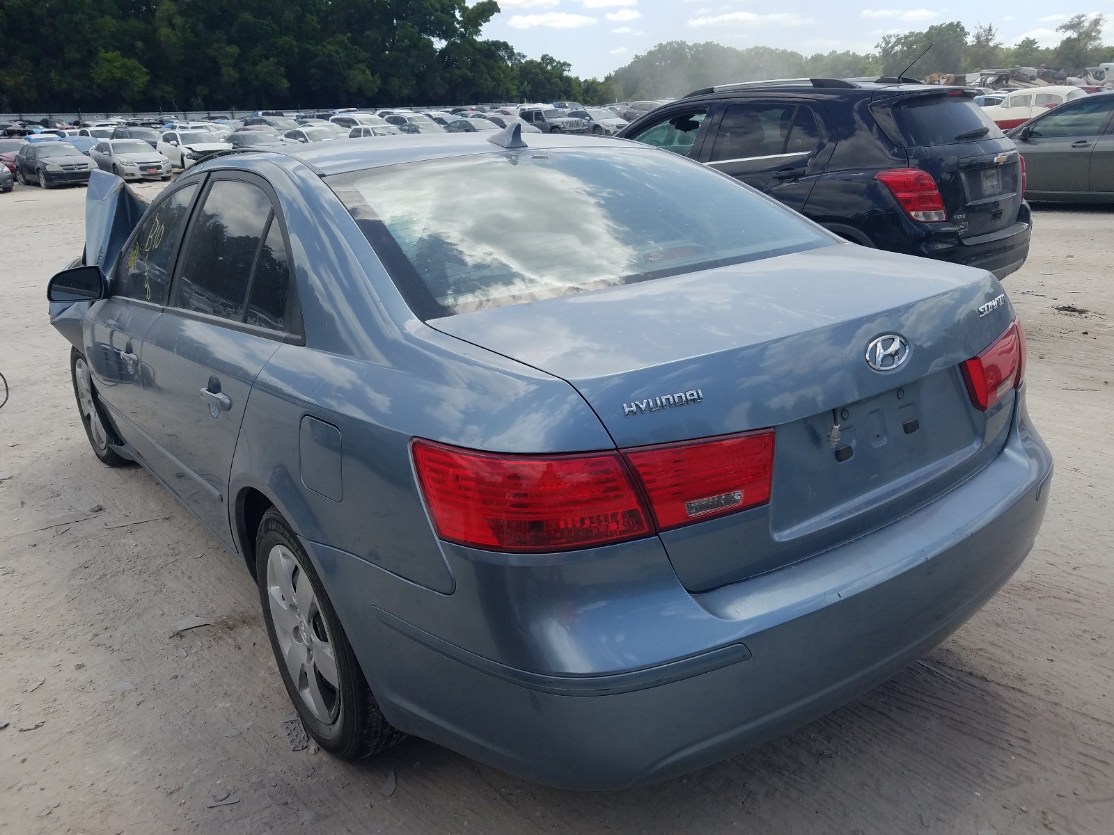 2009 Hyundai Sonata VIN 5NPET46C09H515246 Copart auction photo, front end / top/roof damage thumbnail 3