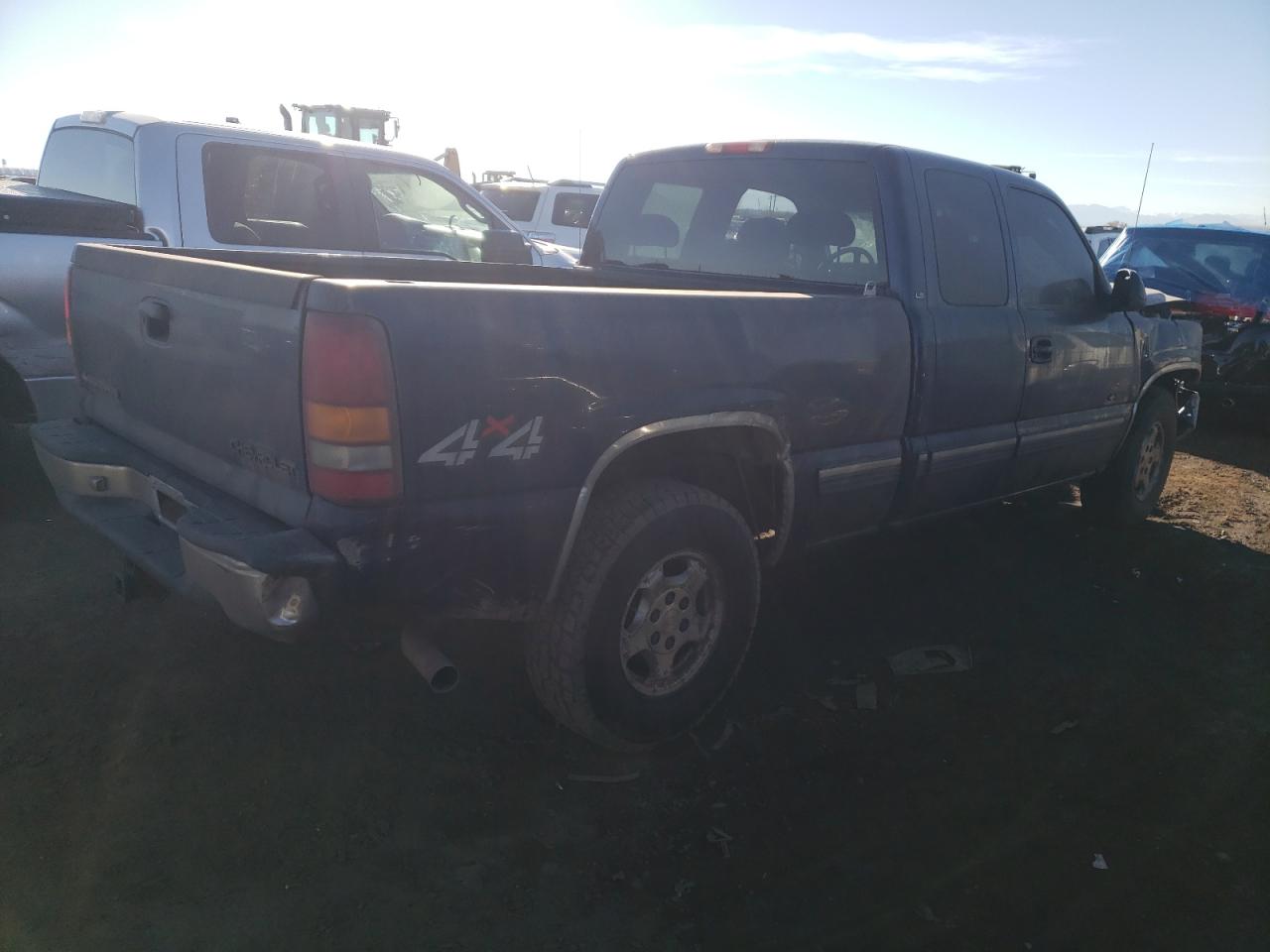 2000 Chevrolet Silverado VIN 2GCEK19T6Y1208032 Copart auction photo, undercarriage / front end damage thumbnail 3