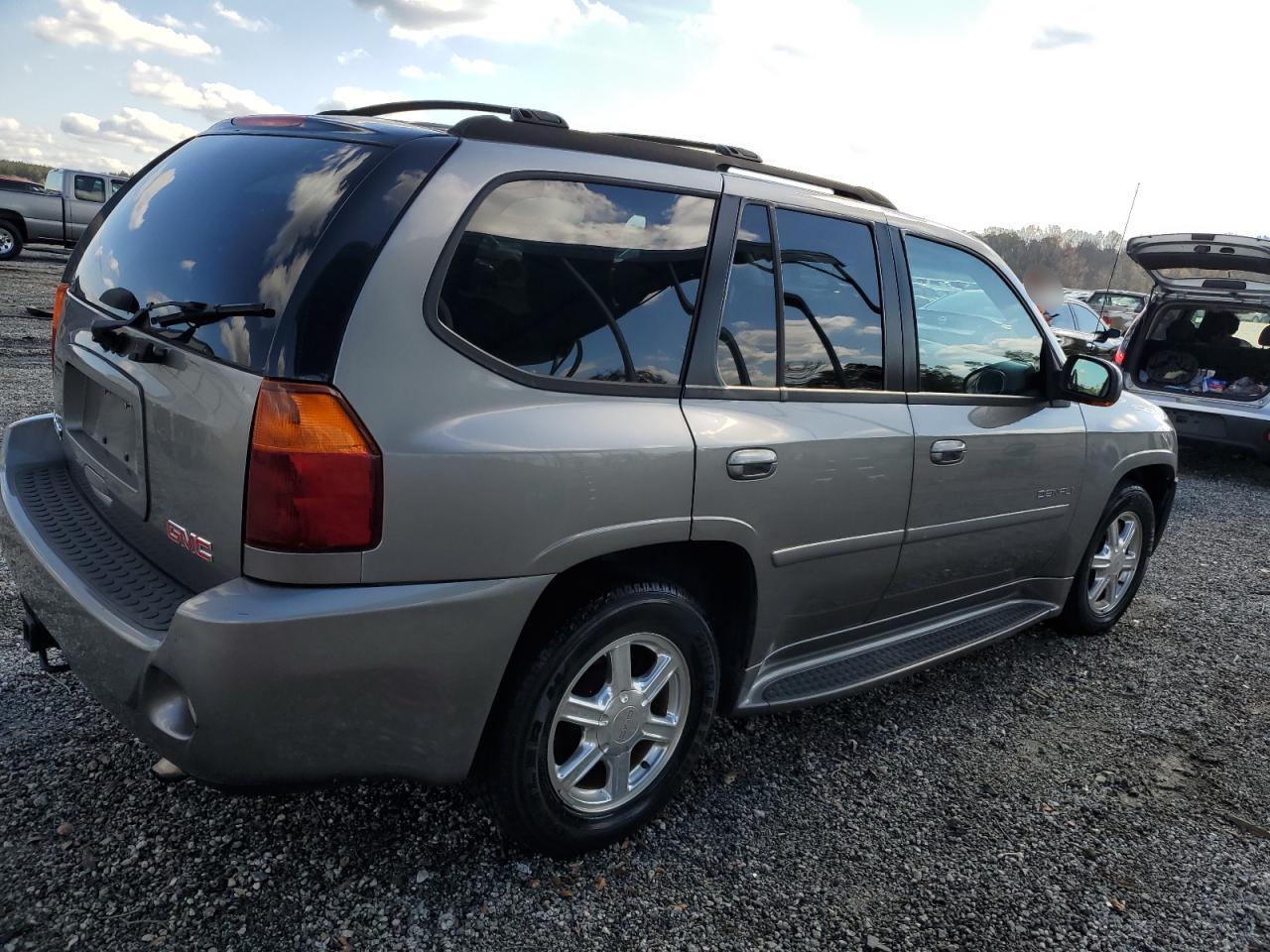 2005 GMC Envoy VIN 1GKET63M752371820 Copart auction photo, side damage thumbnail 3