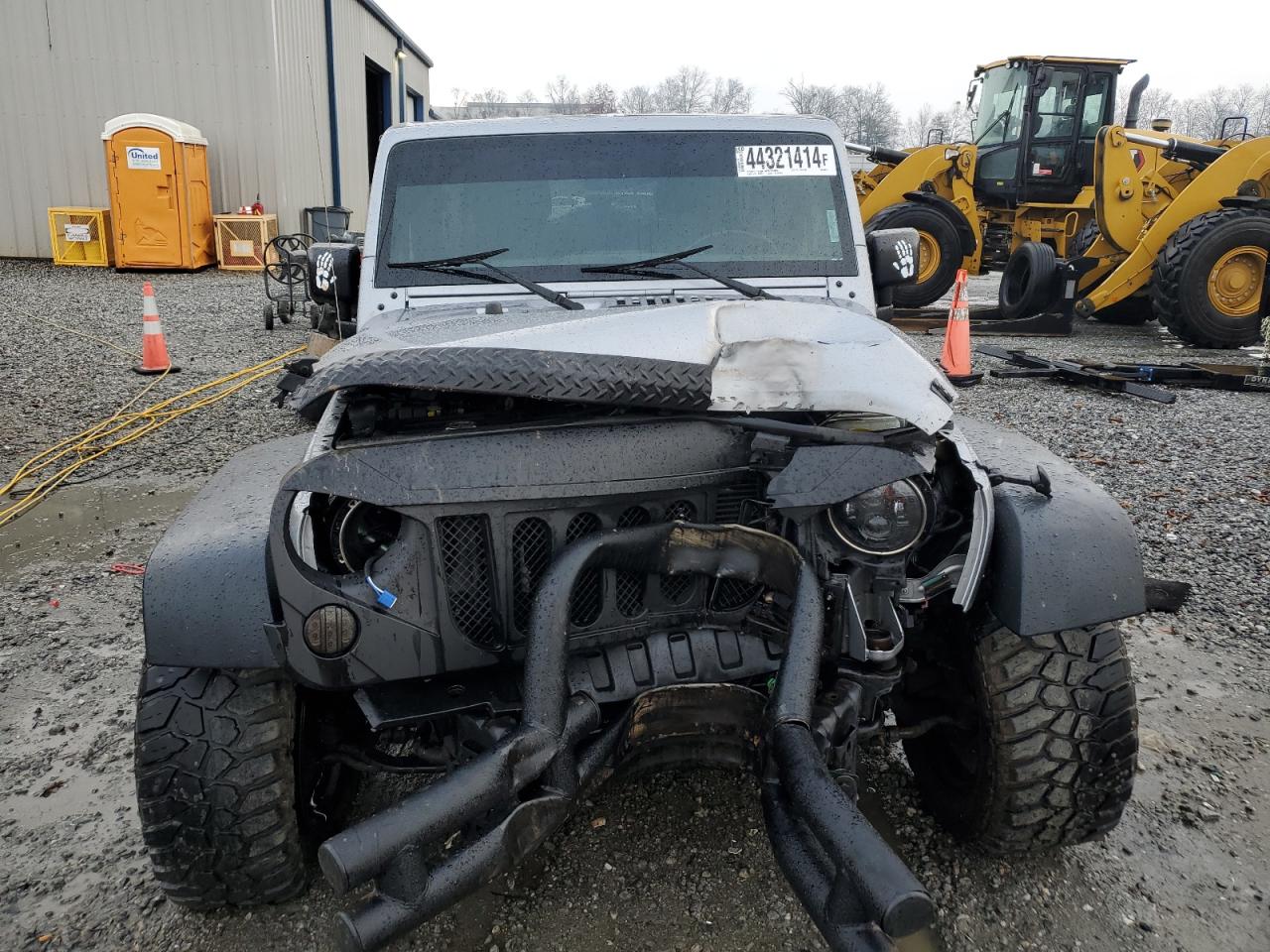 2018 Jeep Wrangler VIN 1C4BJWDG5JL804715 Copart auction photo, front end damage thumbnail 5