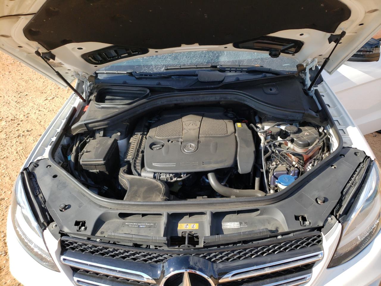 2018 Mercedes-Benz GLE VIN 4JGDA5JB2JB180062 Copart auction photo, side / rear end damage thumbnail 13