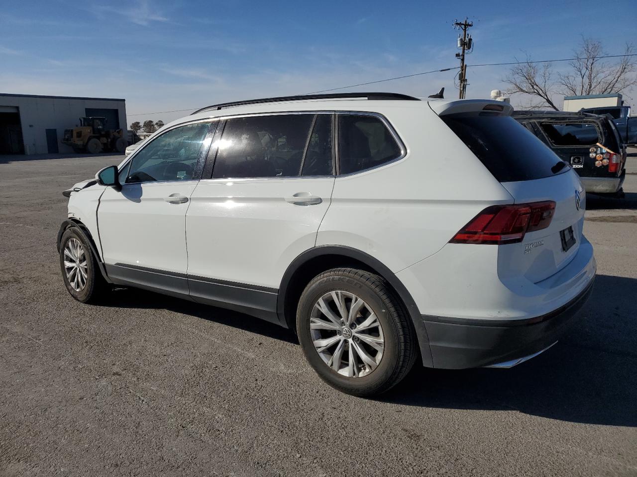 2019 Volkswagen Tiguan VIN 3VV2B7AX4KM024794 Copart auction photo, front end damage thumbnail 2
