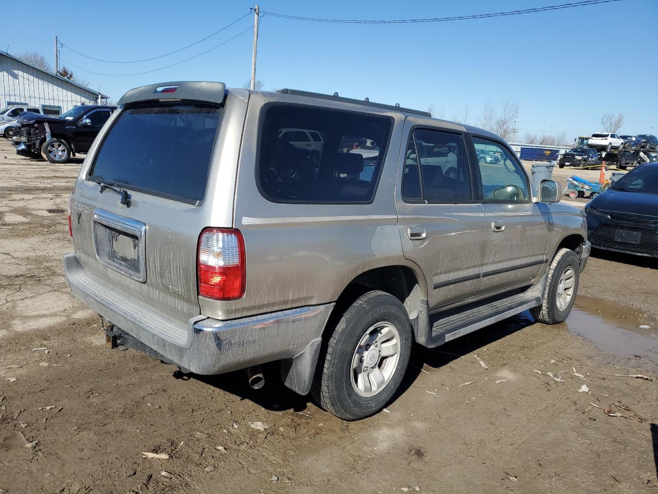 2002 Toyota 4Runner VIN JT3GN86R820255572 Copart auction photo, normal wear damage thumbnail 3