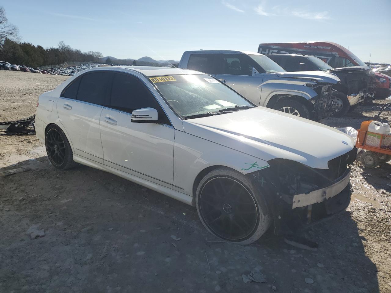 2013 Mercedes-Benz C-klasse VIN WDDGF8AB2DG076124 Copart auction photo, front end damage thumbnail 4