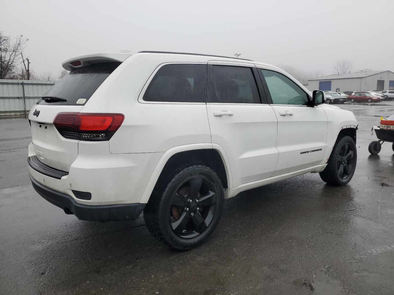 2015 Jeep Grand Cherokee VIN 1C4RJFAG5FC213018 Copart auction photo, front end damage thumbnail 3