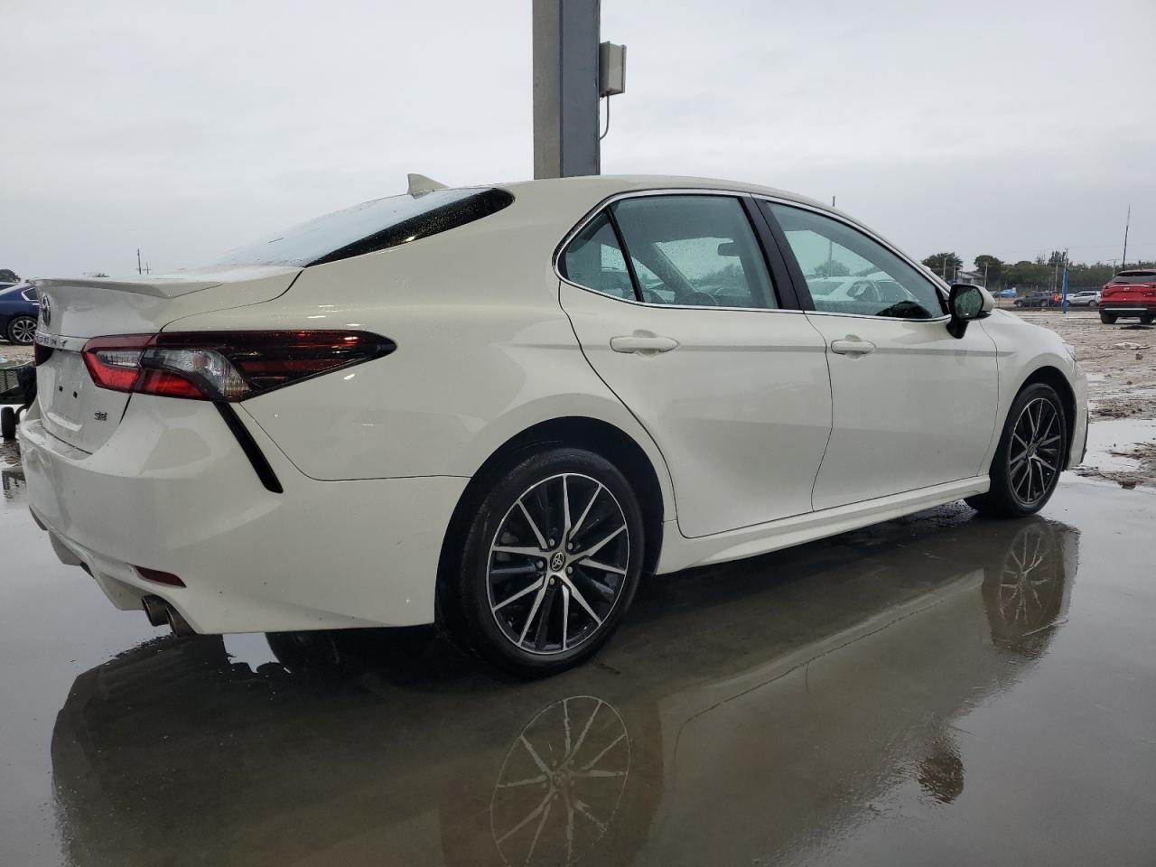 2023 Toyota Camry VIN 4T1G11AK6PU818414 Copart auction photo, rear end / minor dent/scratches damage thumbnail 3