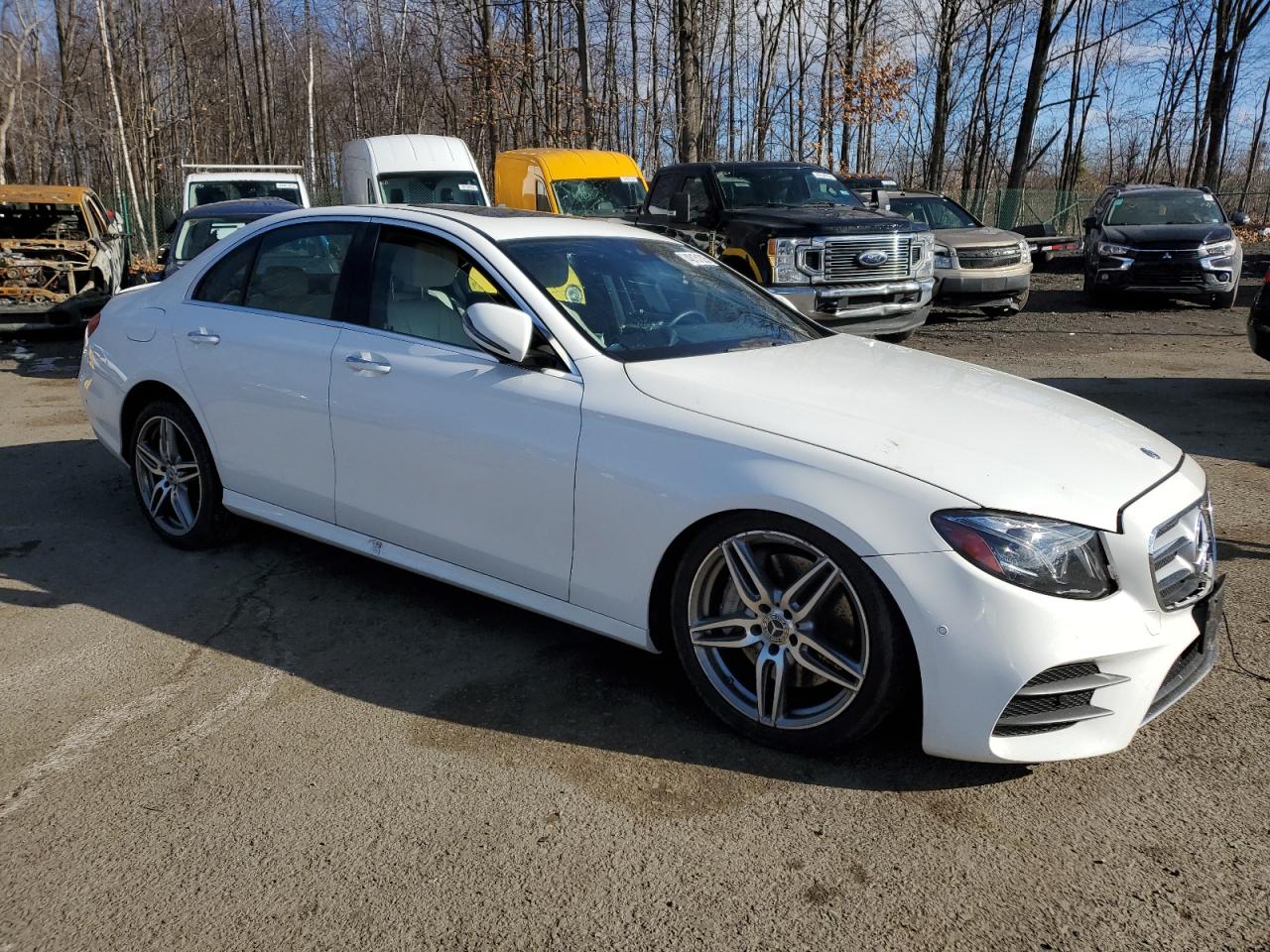 2017 Mercedes-Benz E-klasse VIN WDDZF4KB8HA237794 Copart auction photo, front end / side damage thumbnail 4