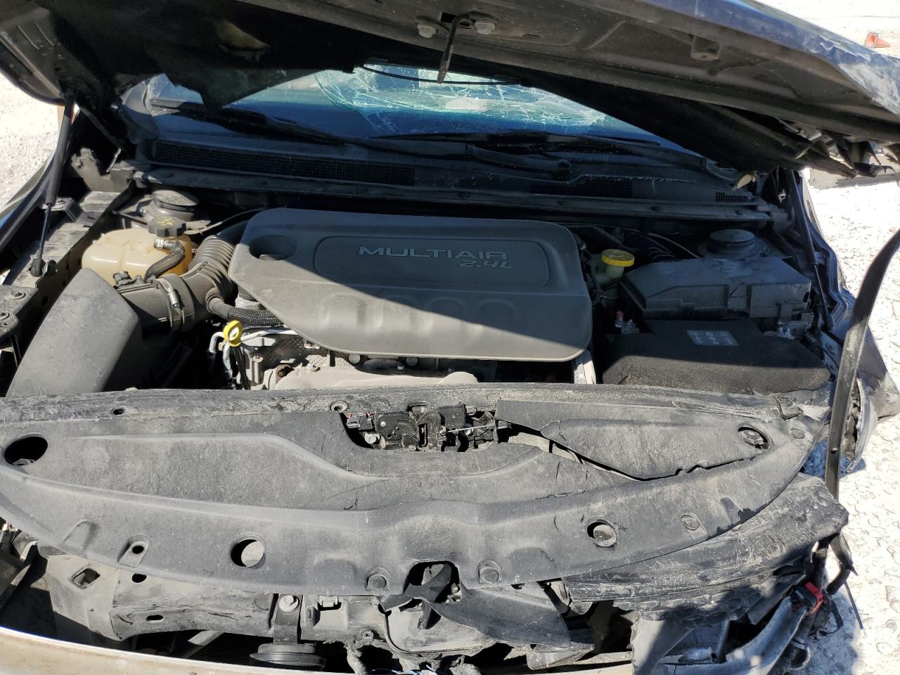2015 Chrysler 200 VIN 1C3CCCBB3FN696681 Copart auction photo, side / front end damage thumbnail 11