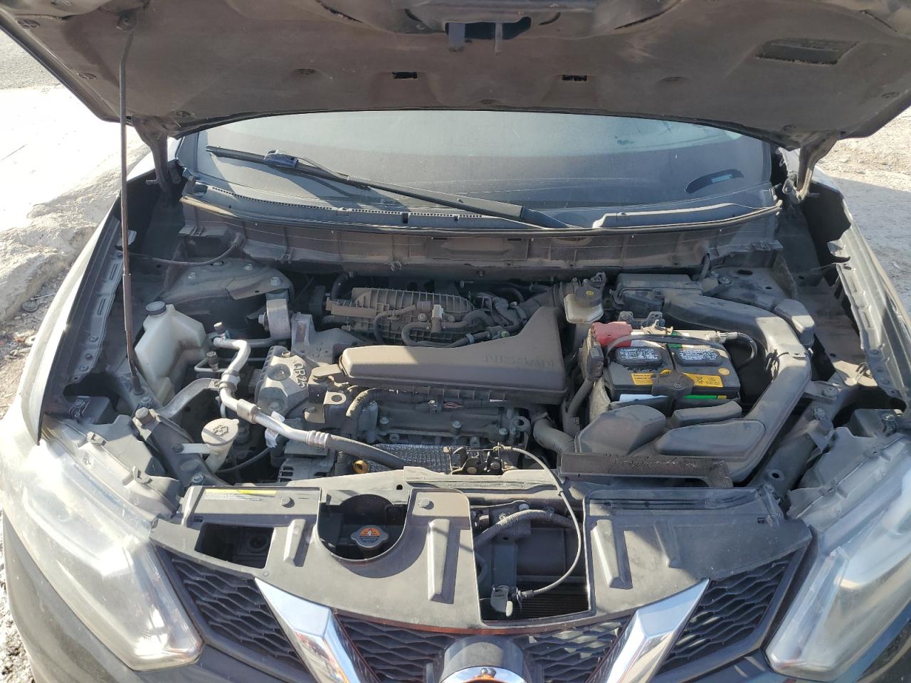2015 Nissan Rogue VIN 5N1AT2MTXFC807169 Copart auction photo, front end / minor dent/scratches damage thumbnail 12