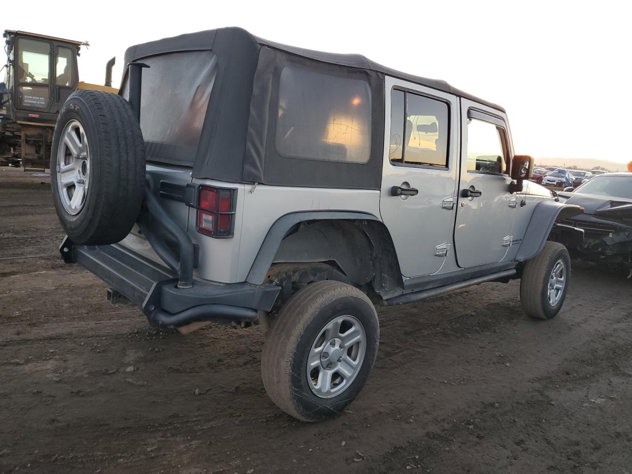 2009 Jeep Wrangler VIN 1J4GA69199L711440 Copart auction photo, hail damage thumbnail 3