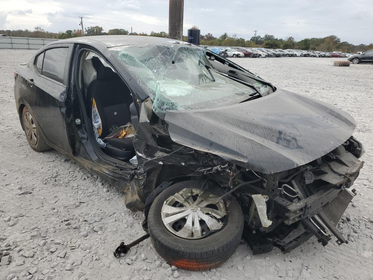 2021 Nissan Versa VIN 3N1CN8DV8ML817215 Copart auction photo, front end / side damage thumbnail 4