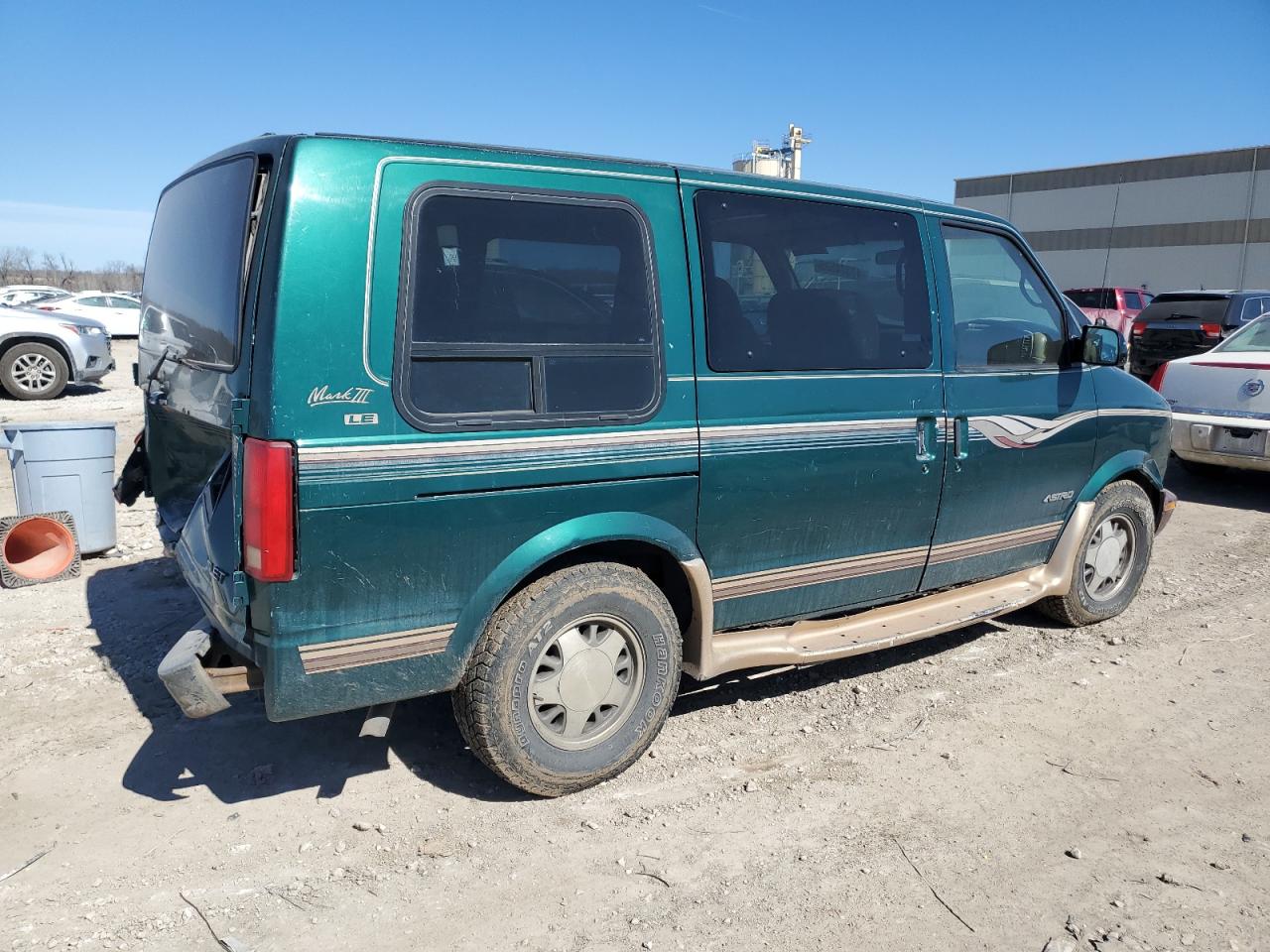 1998 Chevrolet Astro VIN 1GBDM19W2WB142029 Copart auction photo, rear end / all over damage thumbnail 3