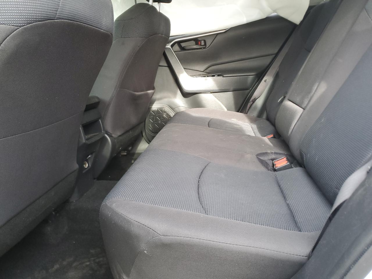 2020 Toyota RAV 4 VIN JTMG1RFV9LD062674 Copart auction photo, all over / side damage thumbnail 11