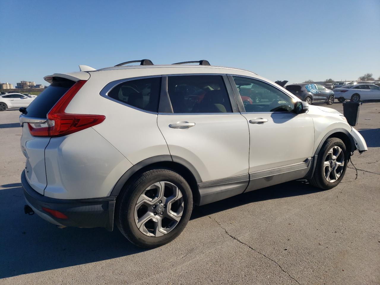 2017 Honda CR-V VIN 2HKRW1H50HH516644 Copart auction photo, front end damage thumbnail 3
