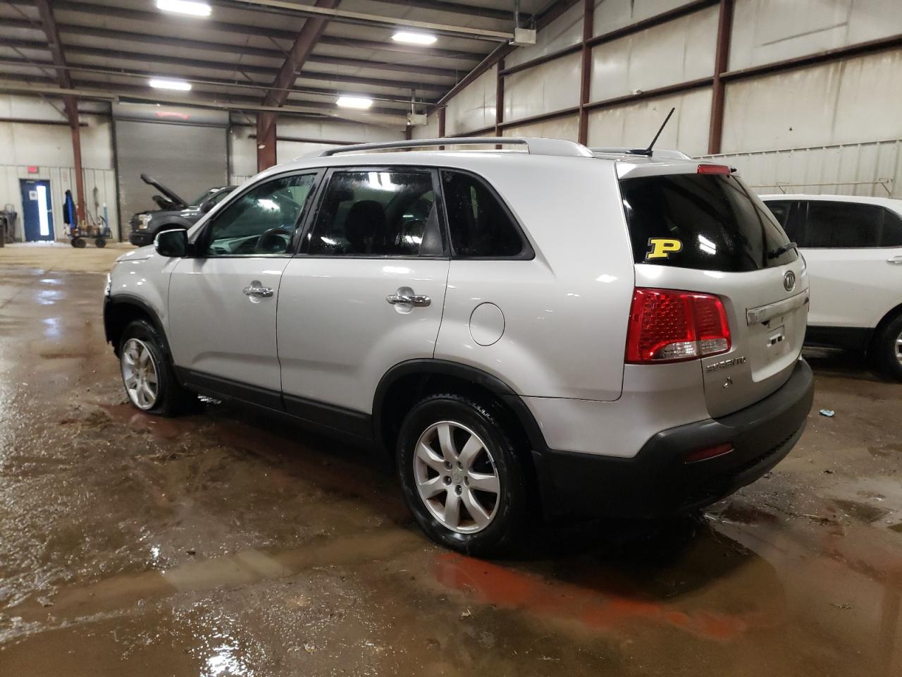 2011 KIA Sorento VIN 5XYKT4A10BG179412 Copart auction photo, front end / side damage thumbnail 2