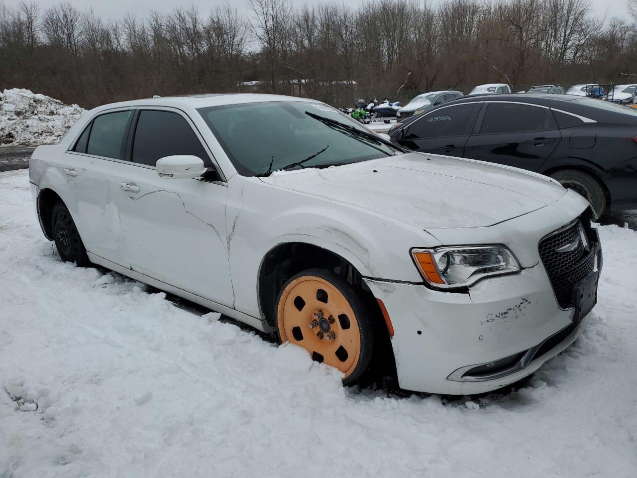 2016 Chrysler 300 VIN 2C3CCARG2GH262025 Copart auction photo, all over damage thumbnail 4