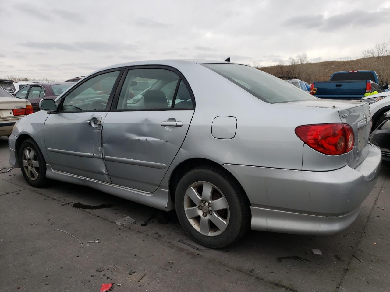 2005 Toyota Corolla VIN 1NXBR30EX5Z537109 Copart auction photo, side / rear end damage thumbnail 2