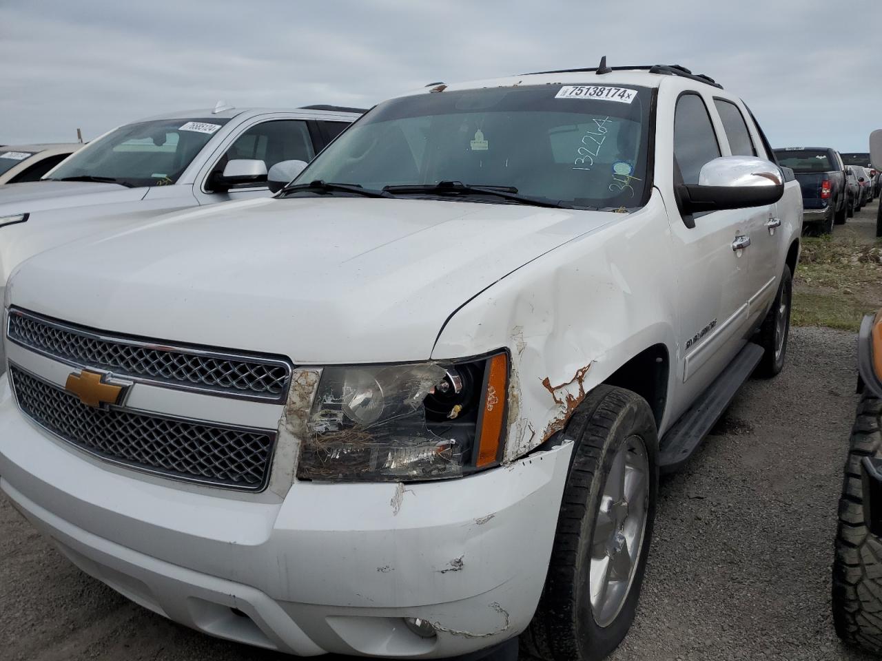 2012 Chevrolet Avalanche VIN 3GNMCFE07CG132264