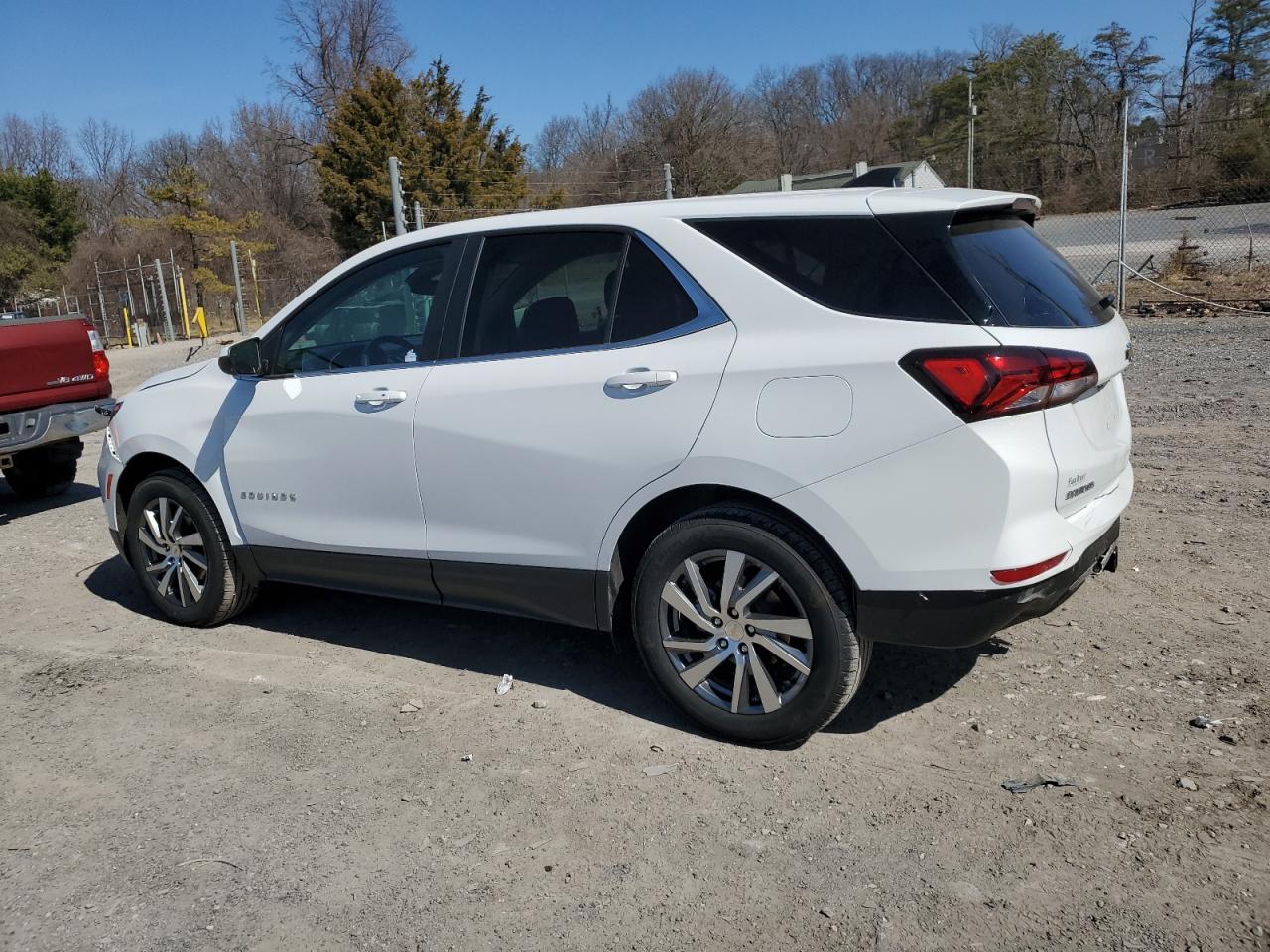 2022 Chevrolet Equinox VIN 3GNAXUEV5NL281855 Copart auction photo, rear end / front end damage thumbnail 2