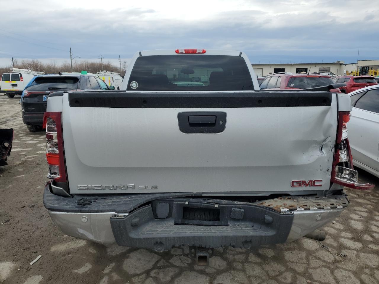 2013 GMC Sierra VIN 1GTR2VE73DZ381705 Copart auction photo, rear end / minor dent/scratches damage thumbnail 6