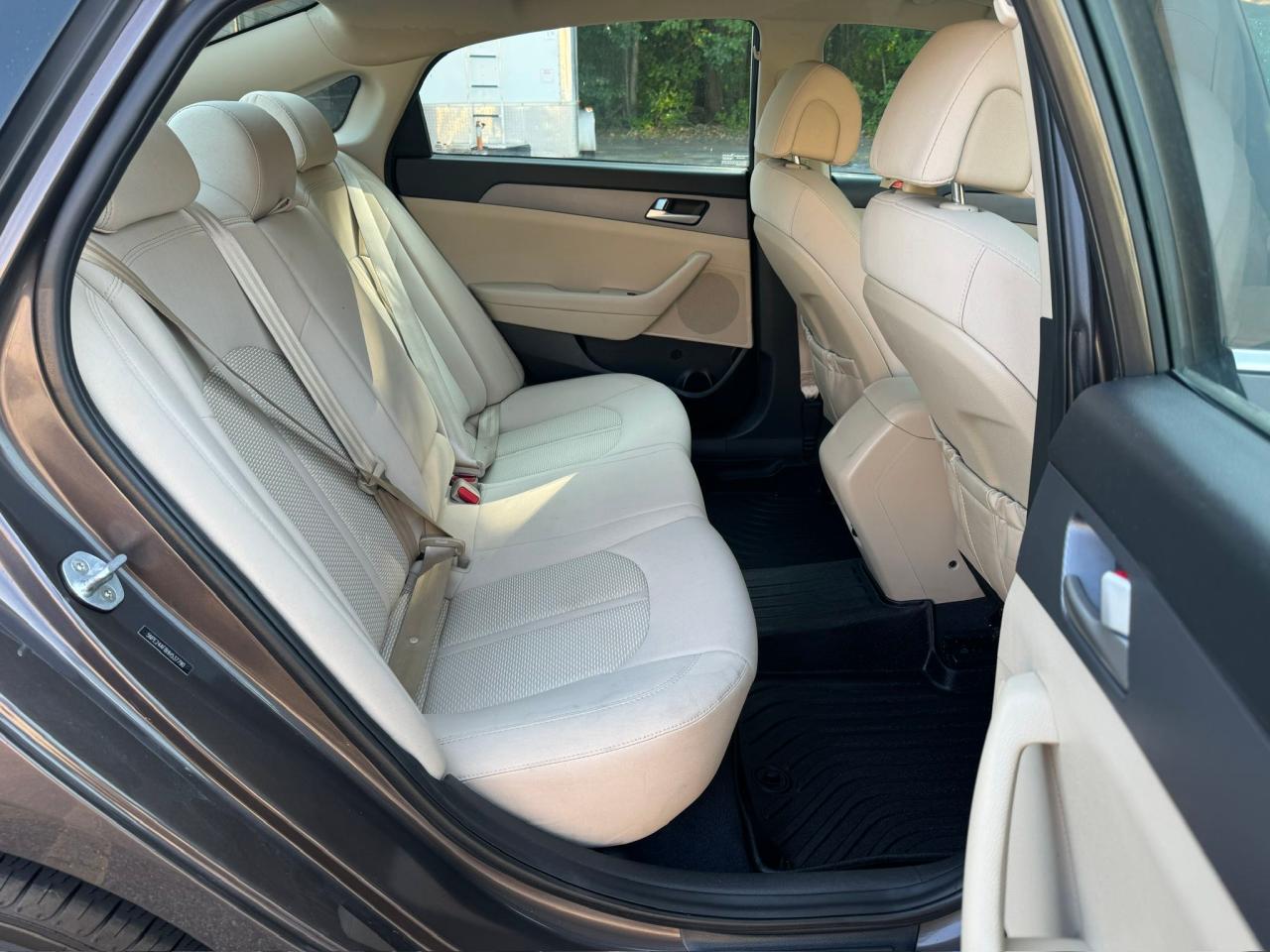 2017 Hyundai Sonata VIN 5NPE24AF8HH537790 Copart auction photo, normal wear / minor dent/scratches damage thumbnail 6