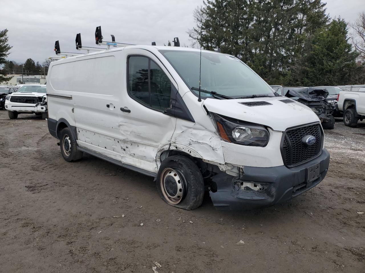 2022 Ford Transit VIN 1FTBR1Y86NKA07416 Copart auction photo, front end / side damage thumbnail 4