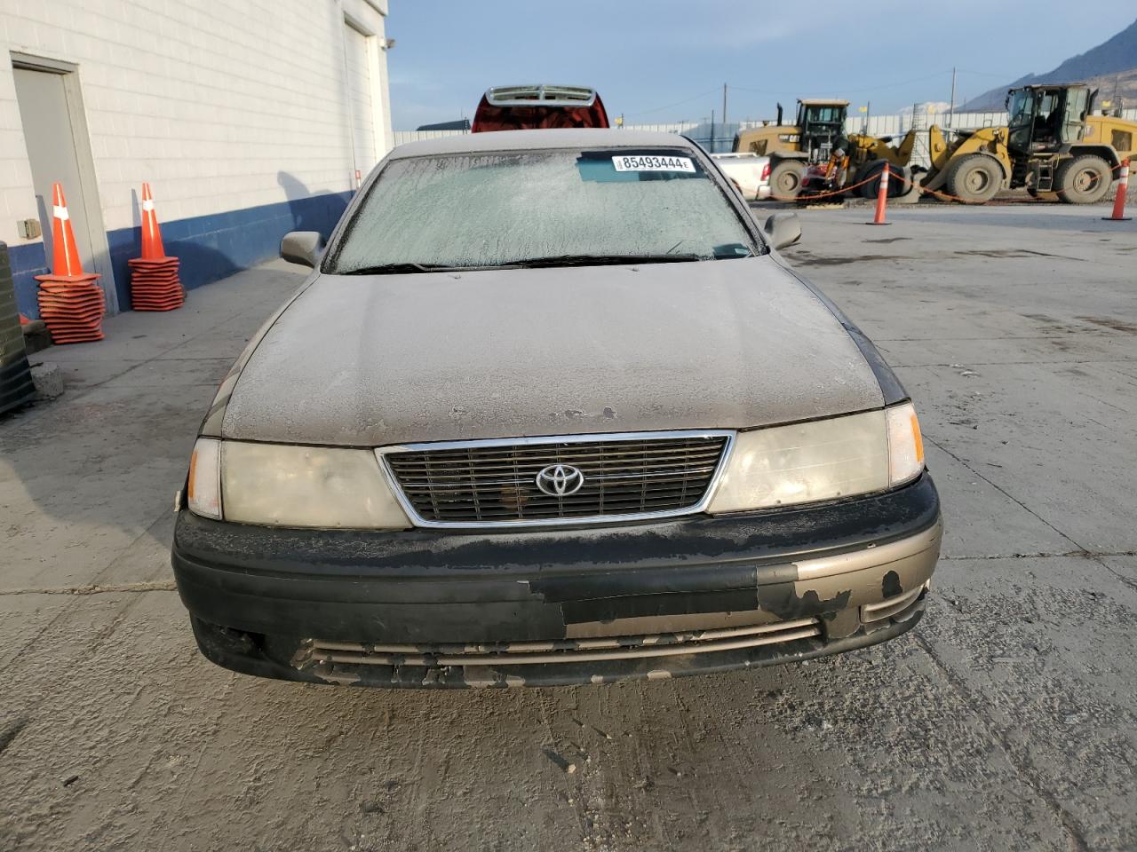 1999 Toyota Avalon VIN 4T1BF18B8XU292580 Copart auction photo, front end / side damage thumbnail 5