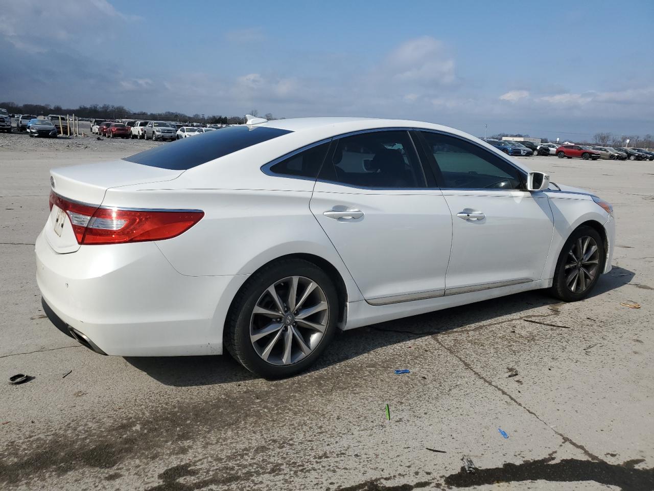2015 Hyundai Azera VIN KMHFH4JG0FA434519 Copart auction photo, water/flood / minor dent/scratches damage thumbnail 6