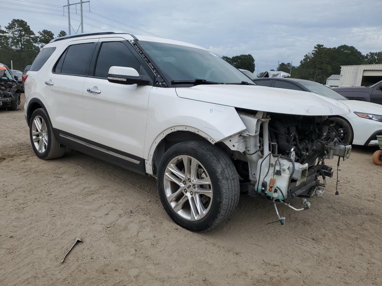 2016 Ford Explorer VIN 1FM5K7FH3GGB39459 Copart auction photo, front end damage thumbnail 4