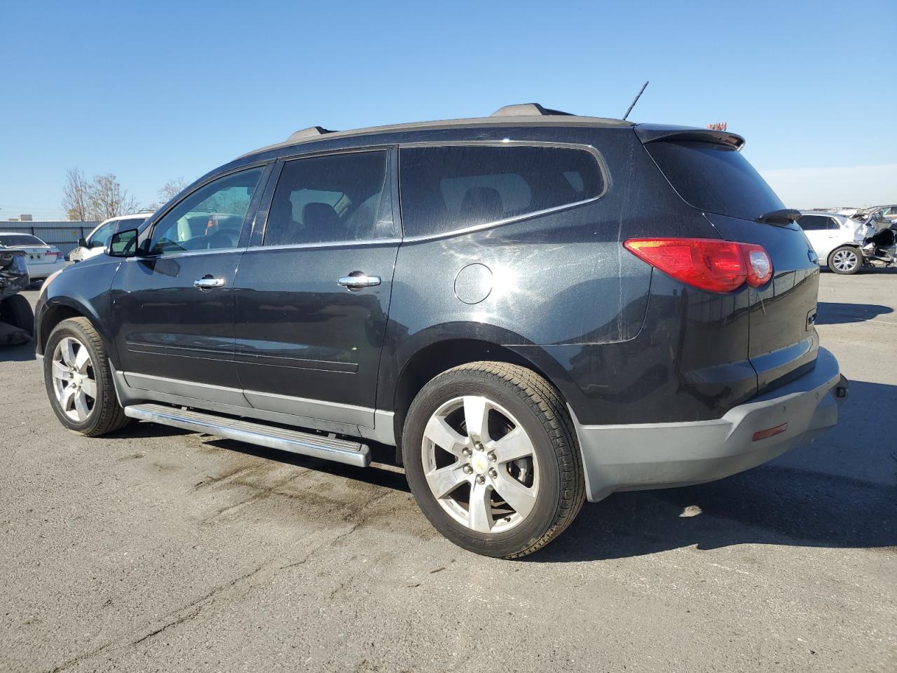 2011 Chevrolet Traverse VIN 1GNKRGED8BJ406731 Copart auction photo, front end damage thumbnail 2