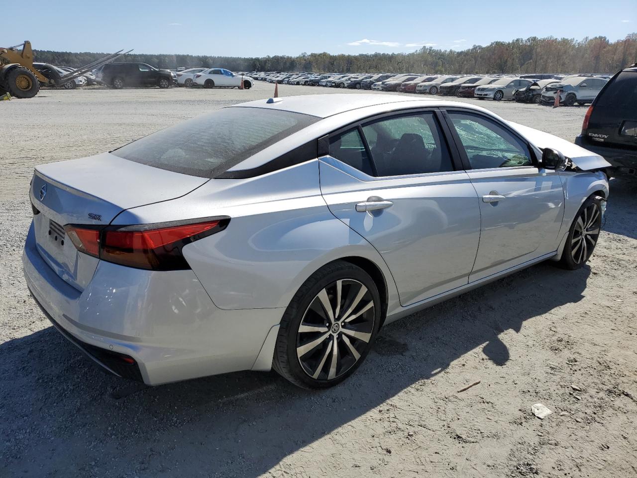 2020 Nissan Altima VIN 1N4BL4CV3LC116669 Copart auction photo, front end / side damage thumbnail 3