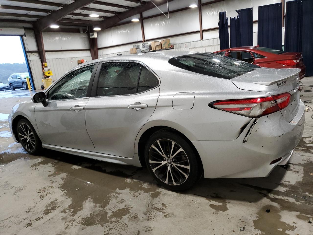 2018 Toyota Camry VIN 4T1B11HK3JU039804 Copart auction photo, all over damage thumbnail 2