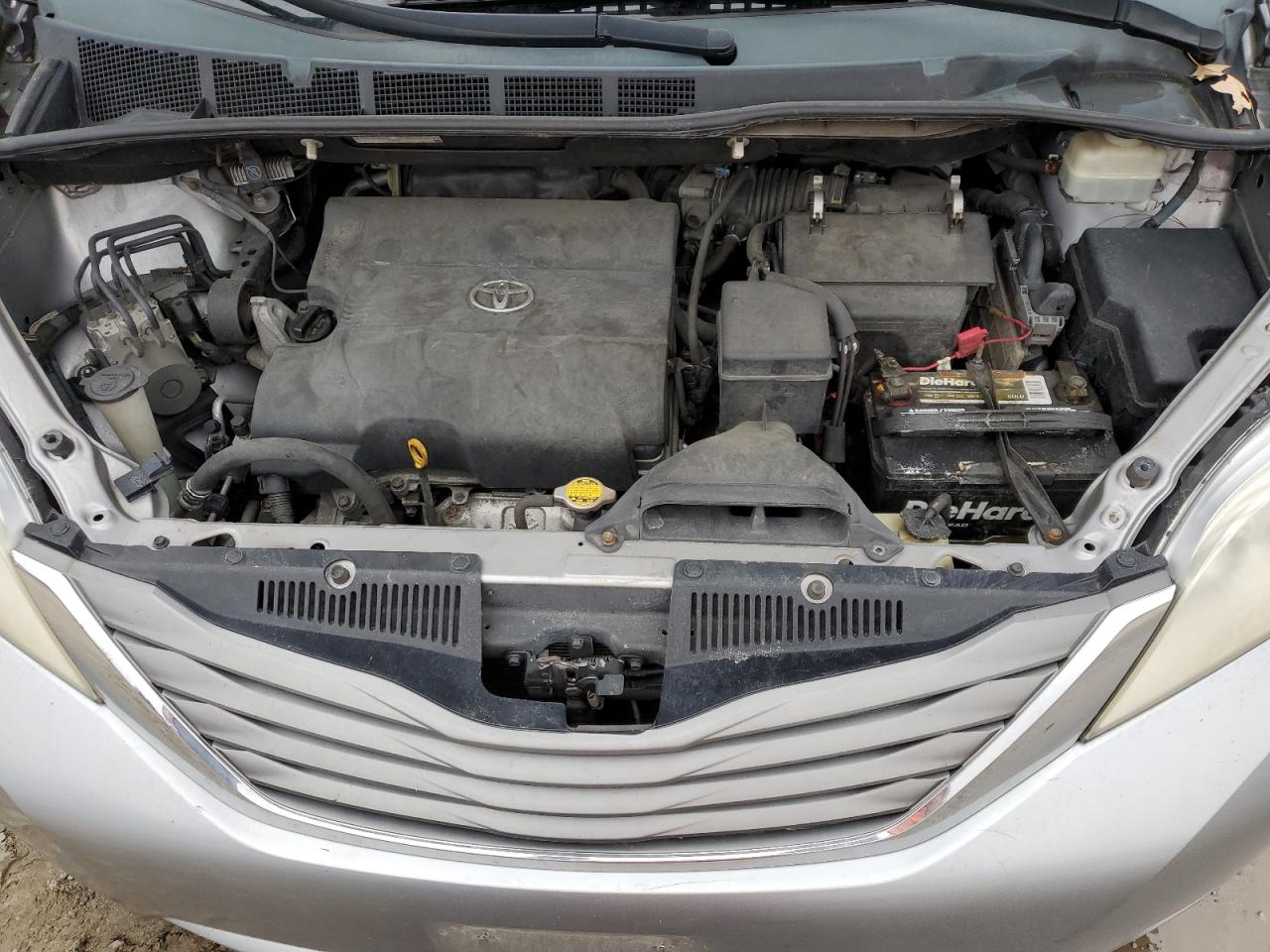 2012 Toyota Sienna VIN 5TDDK3DCXCS033199 Copart auction photo, front end / minor dent/scratches damage thumbnail 12