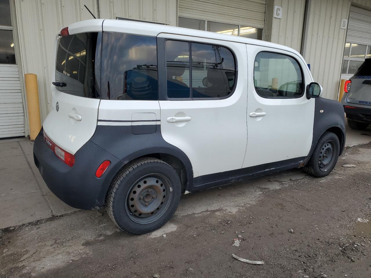 2013 Nissan Cube VIN JN8AZ2KRXDT305659 Copart auction photo, minor dent/scratches damage thumbnail 3