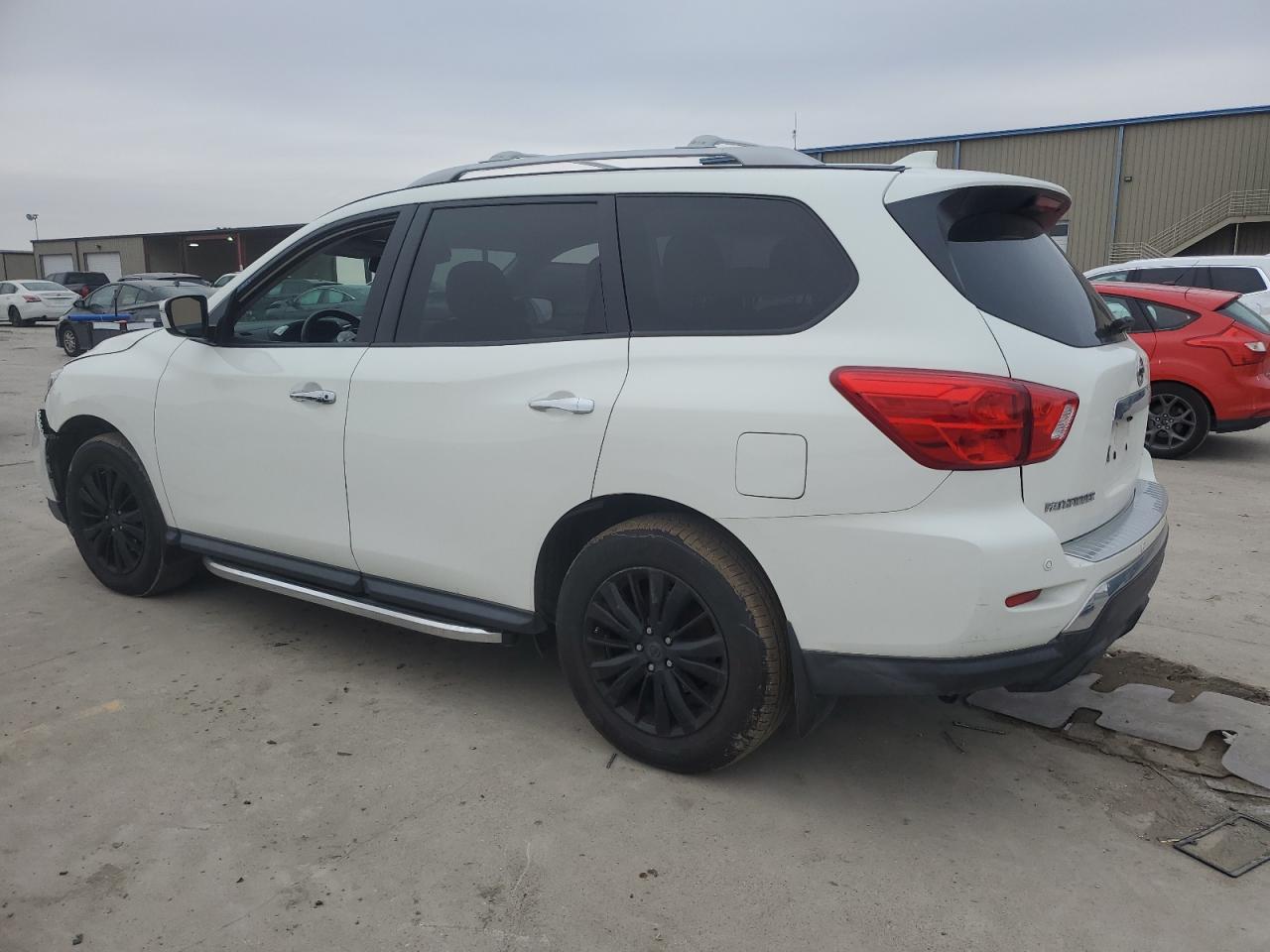 2019 Nissan Pathfinder VIN 5N1DR2MNXKC592884 Copart auction photo, front end / hail damage thumbnail 2
