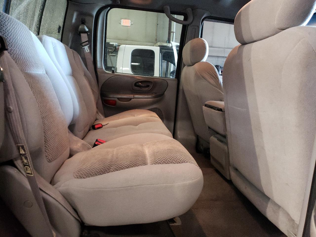 2003 Ford F-150 VIN 1FTRW08LX3KC07895 Copart auction photo, vandalism / side damage thumbnail 10
