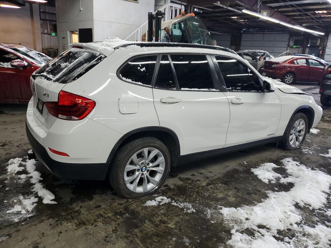 2014 BMW X1 VIN WBAVL1C51EVY12411 Copart auction photo, front end damage thumbnail 3