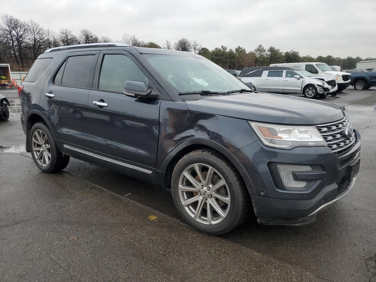 2017 Ford Explorer VIN 1FM5K8F8XHGD94584 Copart auction photo, side / front end damage thumbnail 4