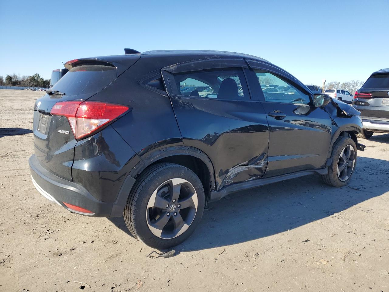 2018 Honda HR-V VIN 3CZRU6H78JM707582 Copart auction photo, front end / side damage thumbnail 3